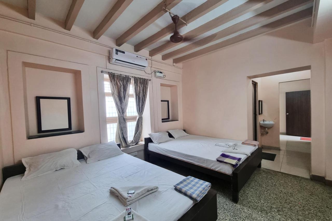 Sowmya Lodge Tiruchirappalli Kültér fotó